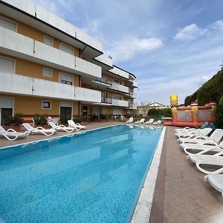 Hotiday Residence Garda Peschiera del Garda Luaran gambar